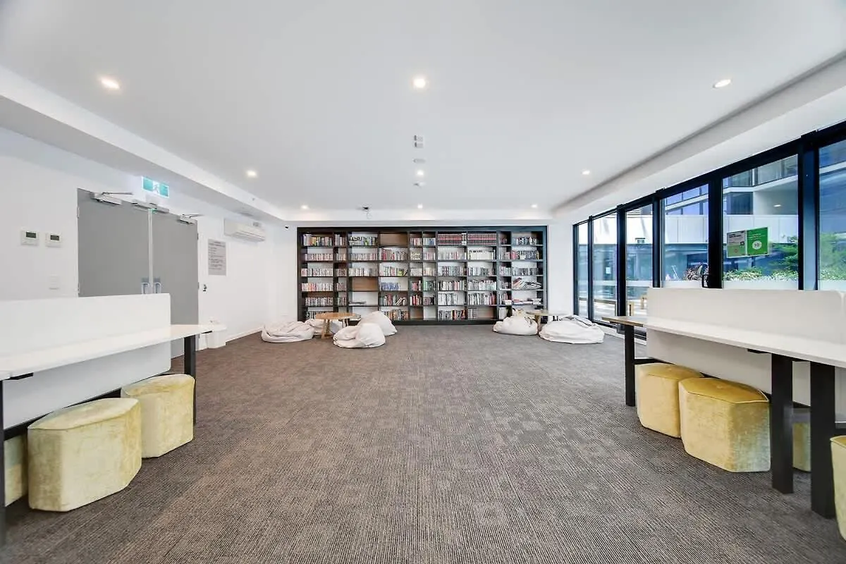 Beautiful Cambodian Inspired Apartment With Pool & Gym Adelaide